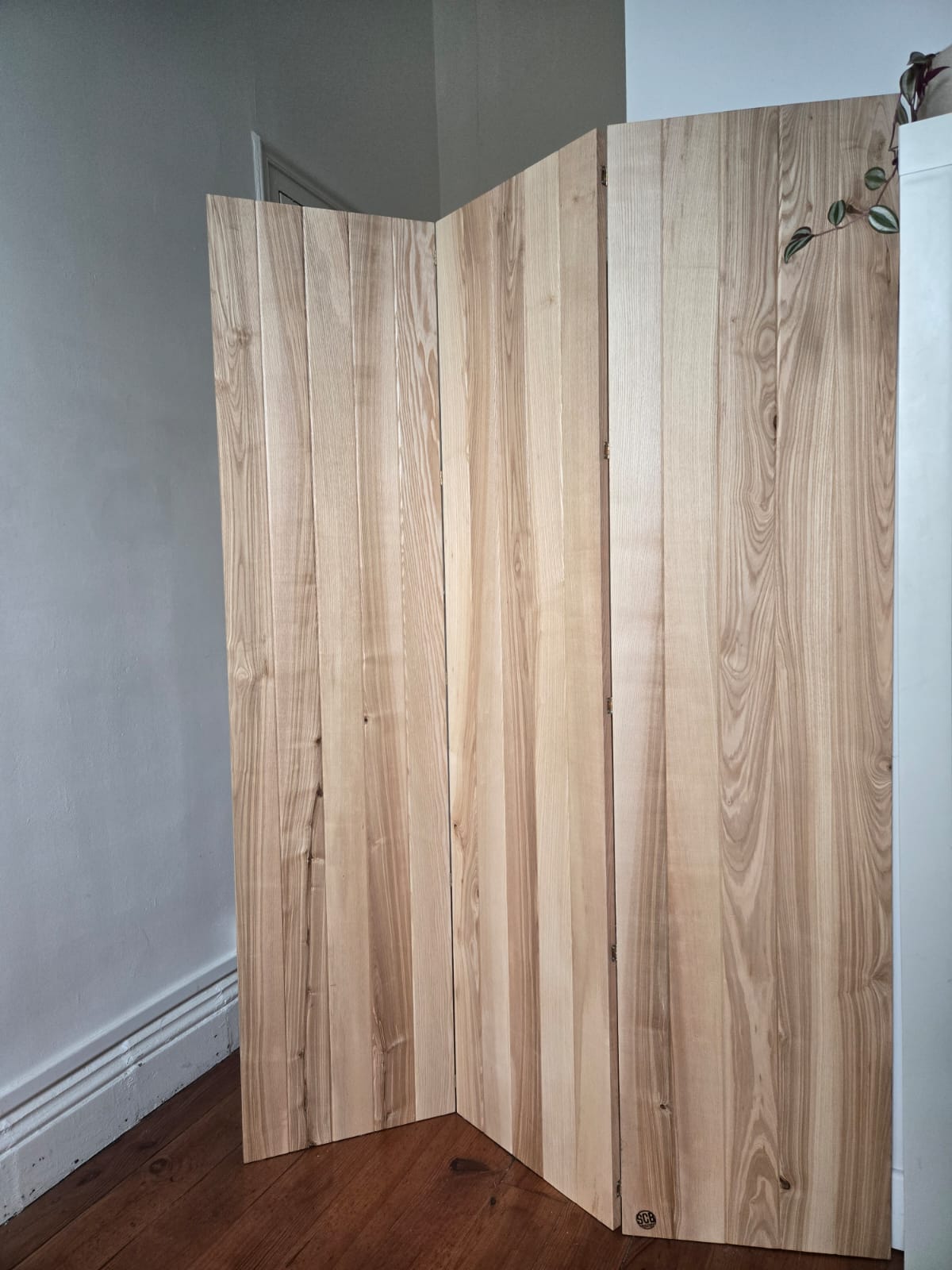 Paravent en Frêne Paravent sur mesure en bois réalisé pour un client de Séméac